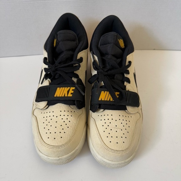 Nike Air Jordan Legacy Sneakers Low Pale CD7069-200 Unisex Cream Black SZ 8.5 - Picture 5 of 14